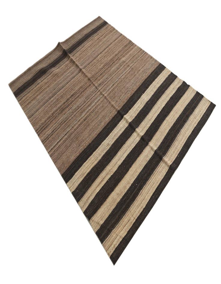 Detail image of  4' 3 x 5' 7  Hand Woven Kilim Modern Wool Rug