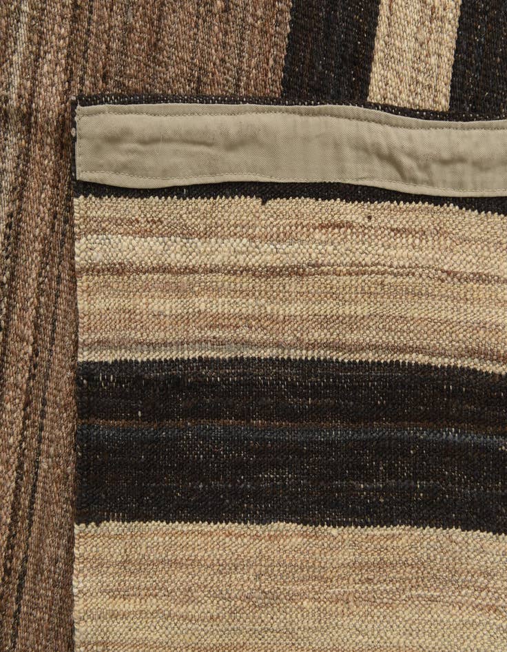Detail image of  4' 3 x 5' 7  Hand Woven Kilim Modern Wool Rug