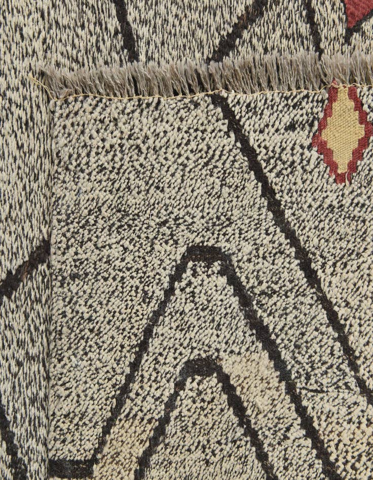 Detail image of  7' 1 x 9' 3  Hand Woven Kilim Modern Wool Rug