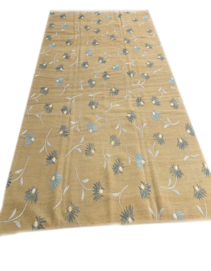 Detail image of  6' 10 x 9' 7  Hand Woven Kilim Modern Rug