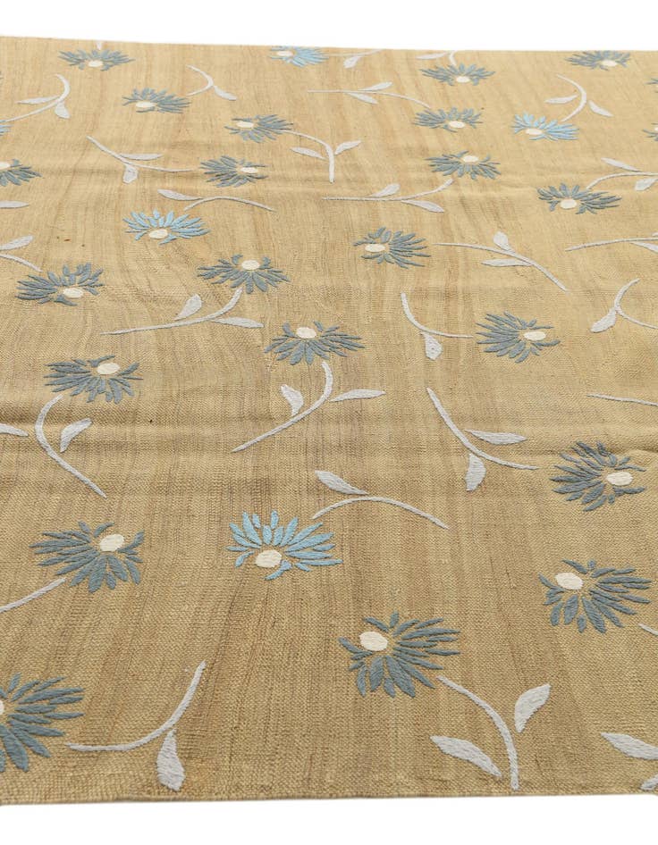 Detail image of  6' 10 x 9' 7  Hand Woven Kilim Modern Rug