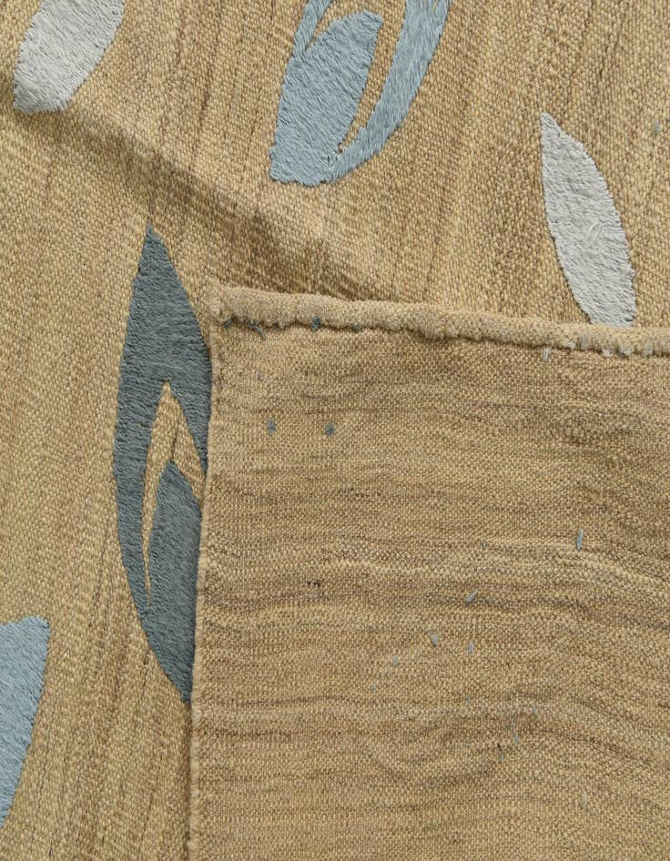 Detail image of  7' x 9' 4  Hand Woven Kilim Modern Rug