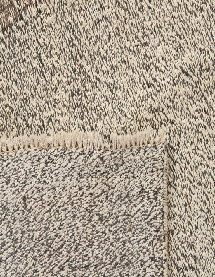 Detail image of  8' 6 x 11' 3  Hand Woven Kilim Modern Wool Rug