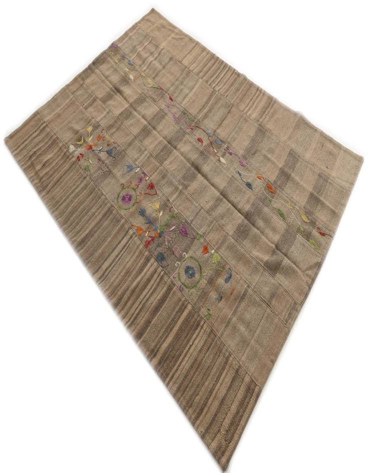 Detail image of  5' x 6' 8  Hand Woven Kilim Patchwork Wool Rug