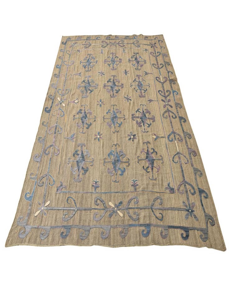 Detail image of  6' 9 x 8' 9  Hand Woven Kilim Suzani Wool Rug