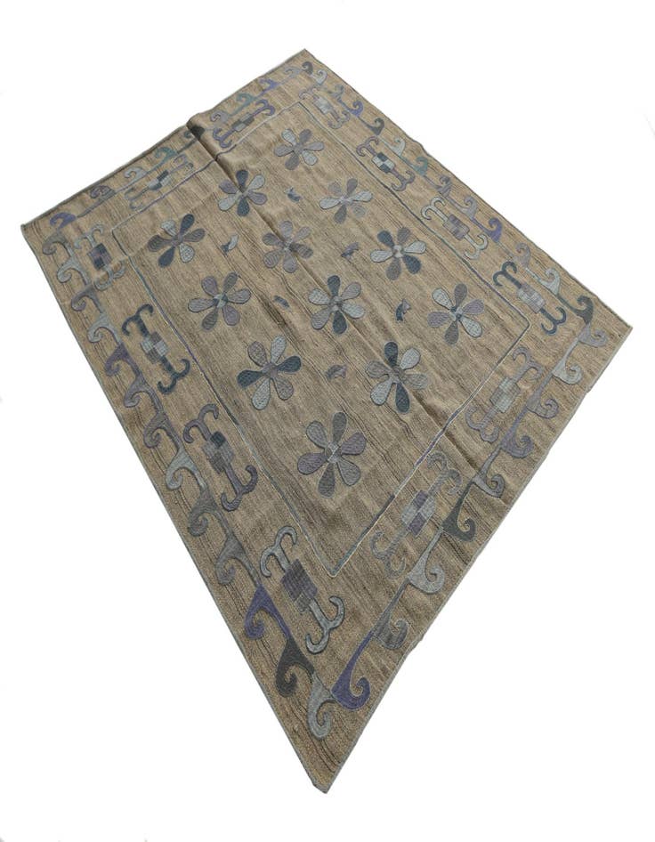 Detail image of  5' 6 x 6' 6  Hand Woven Kilim Suzani Wool Rug