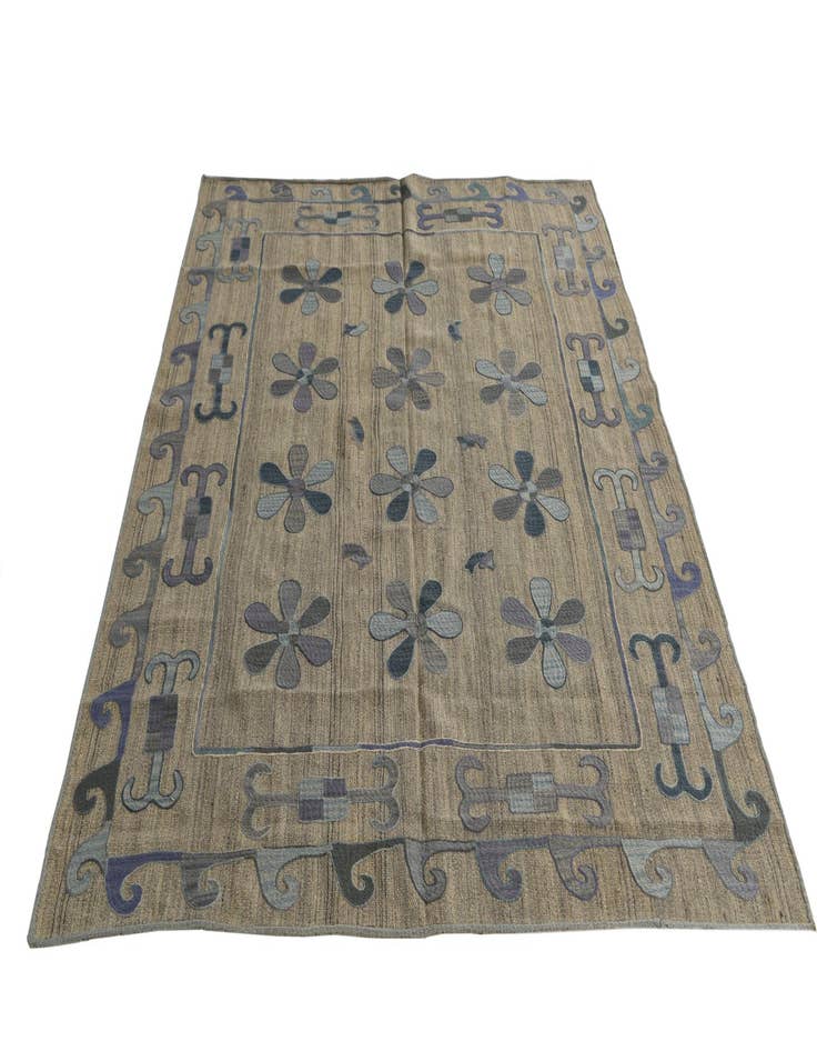 Detail image of  5' 6 x 6' 6  Hand Woven Kilim Suzani Wool Rug