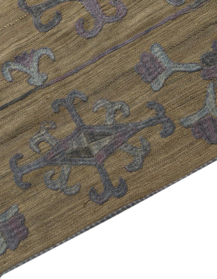 Detail image of  5' 4 x 6' 5  Hand Woven Kilim Suzani Wool Rug