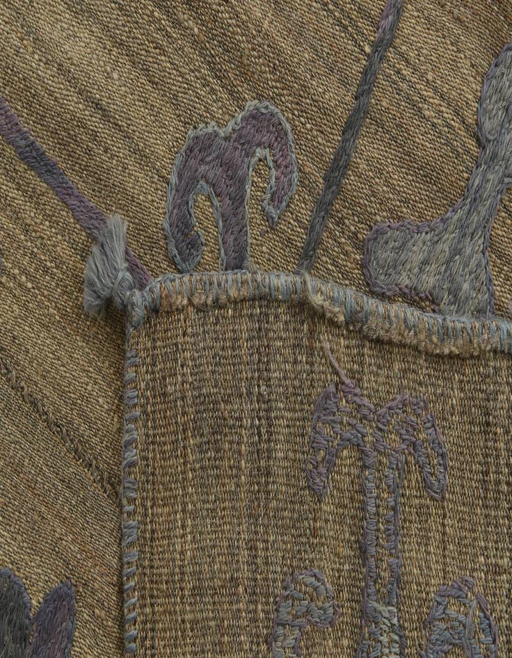 Detail image of  5' 4 x 6' 5  Hand Woven Kilim Suzani Wool Rug
