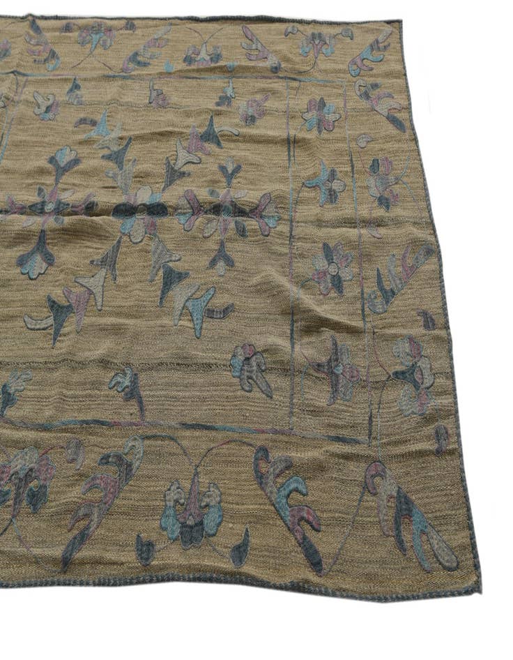 Detail image of  5' 1 x 6' 8  Hand Woven Kilim Suzani Wool Rug