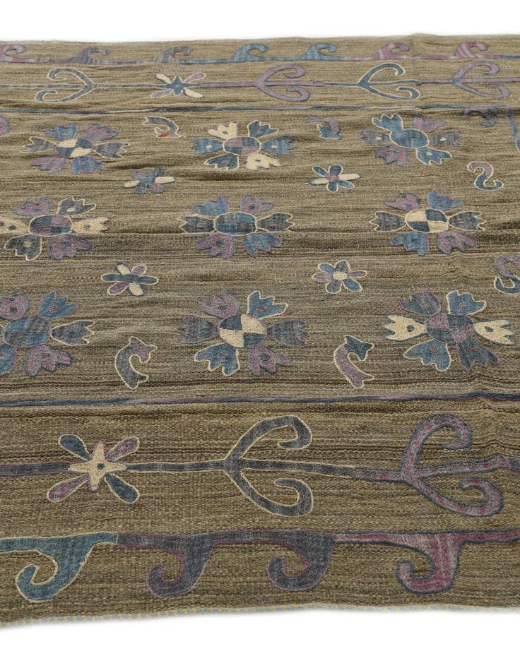 Detail image of  5' 7 x 7'  Hand Woven Kilim Suzani Wool Rug