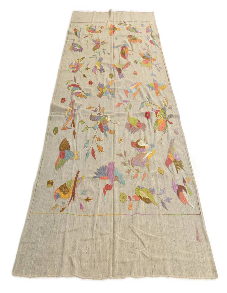 Detail image of  5' 8 x 9' 9  Hand Woven Kilim Suzani Wool Rug