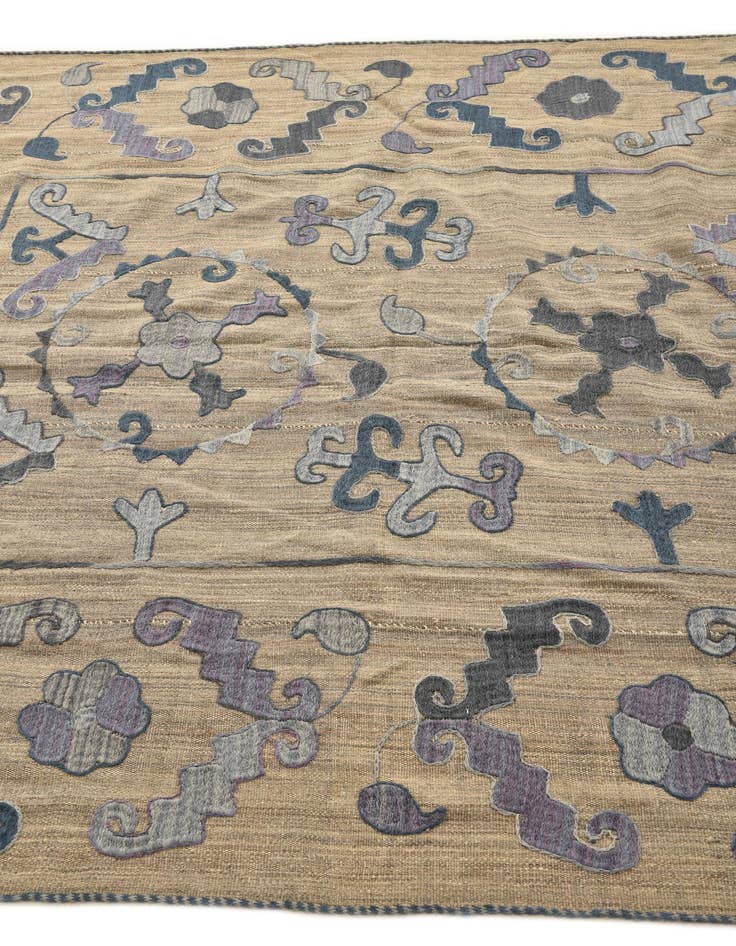 Detail image of  5' 6 x 6' 5  Hand Woven Kilim Suzani Wool Rug
