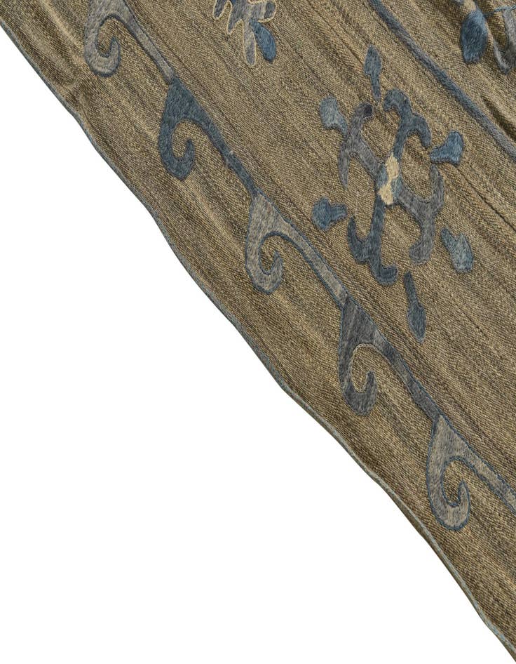 Detail image of  6' 8 x 8' 10  Hand Woven Kilim Suzani Wool Rug