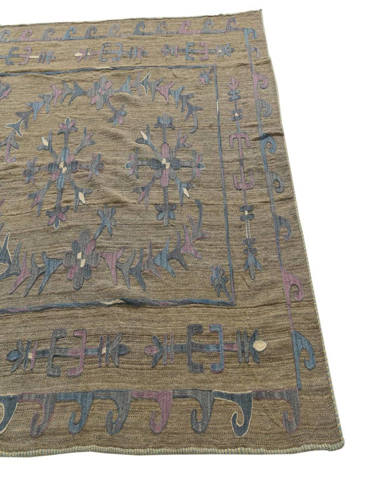 Detail image of  5' 9 x 7'  Hand Woven Kilim Suzani Wool Rug