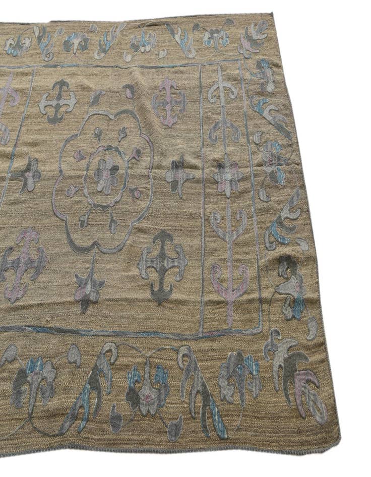 Detail image of  5' x 6' 6  Hand Woven Kilim Suzani Wool Rug