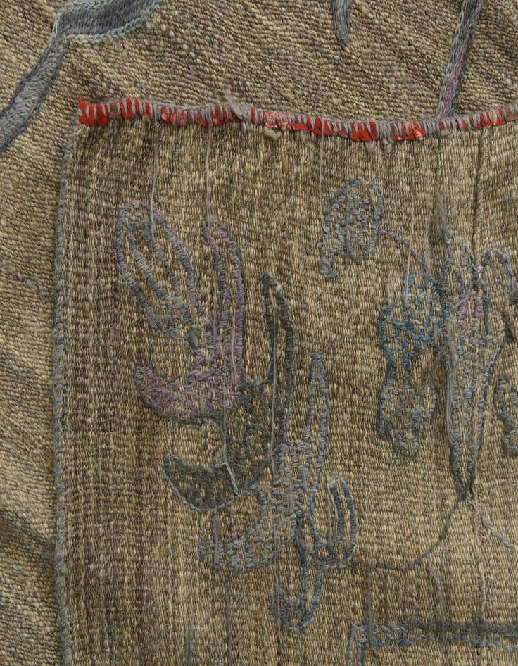 Detail image of  5' x 6' 6  Hand Woven Kilim Suzani Wool Rug