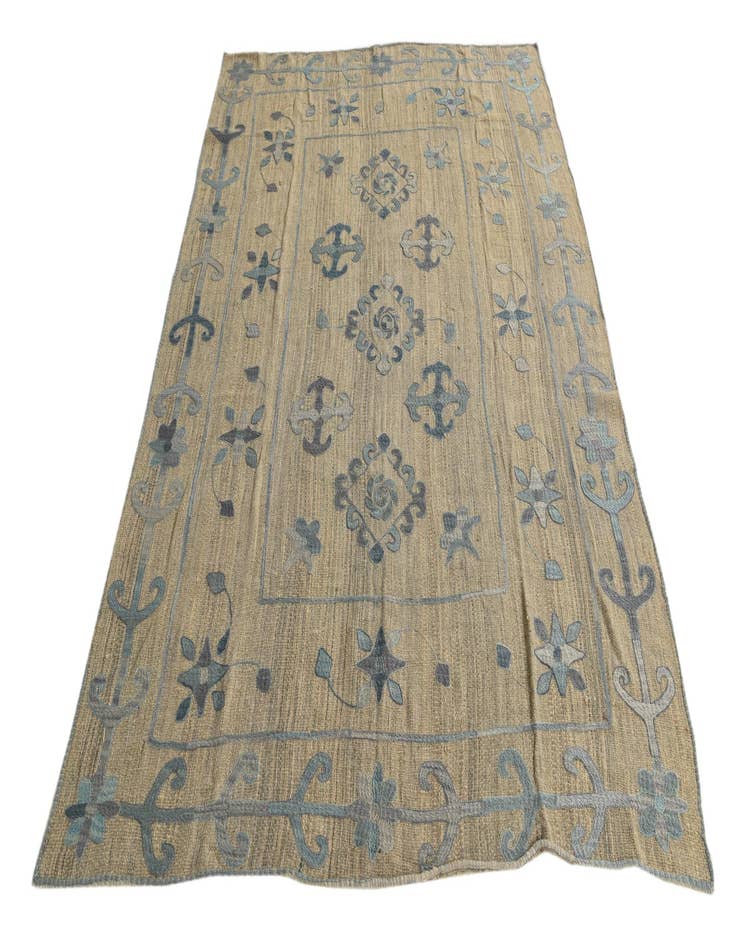 Detail image of  5' 6 x 7' 5  Hand Woven Kilim Suzani Wool Rug