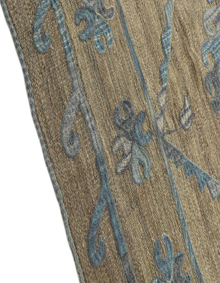 Detail image of  4' 9 x 6' 4  Hand Woven Kilim Suzani Wool Rug