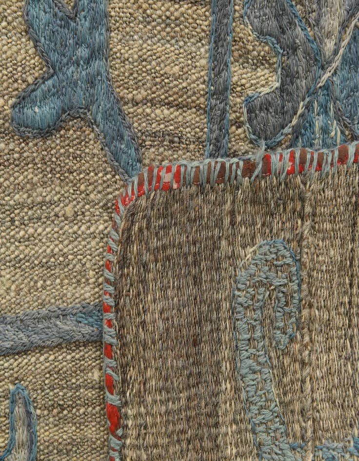 Detail image of  4' 9 x 6' 4  Hand Woven Kilim Suzani Wool Rug