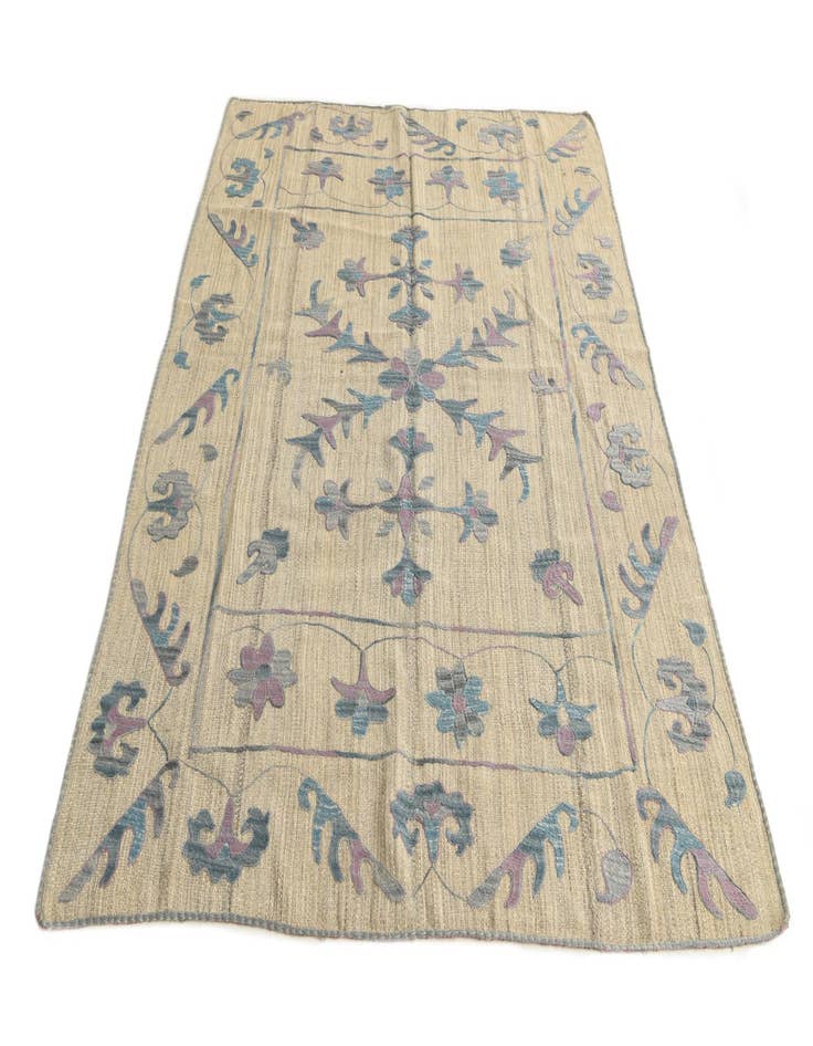 Detail image of  4' 10 x 6' 7  Hand Woven Kilim Suzani Wool Rug