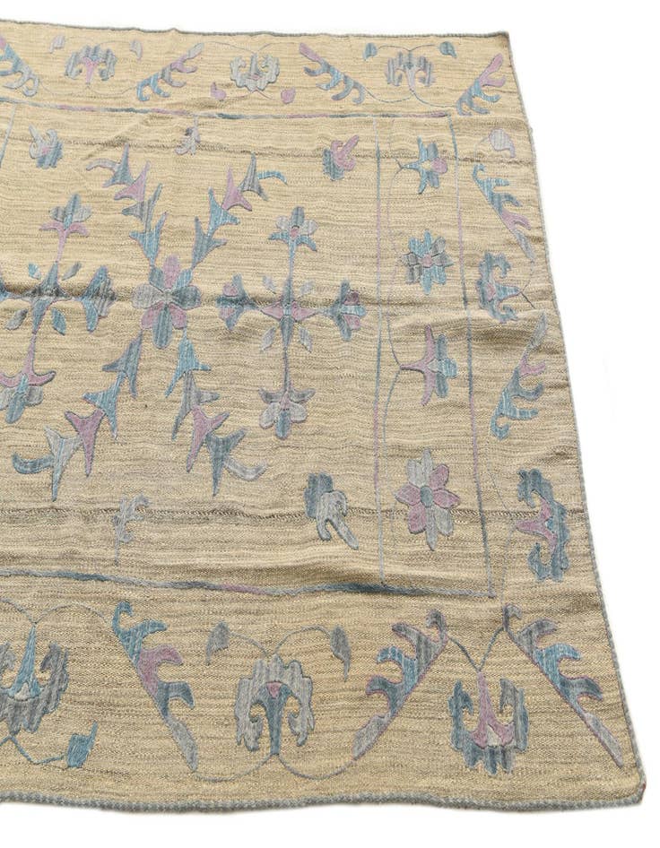 Detail image of  4' 10 x 6' 7  Hand Woven Kilim Suzani Wool Rug