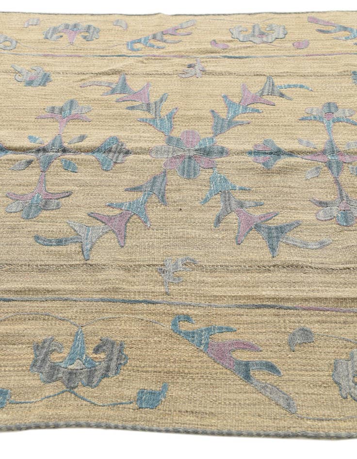 Detail image of  4' 10 x 6' 7  Hand Woven Kilim Suzani Wool Rug