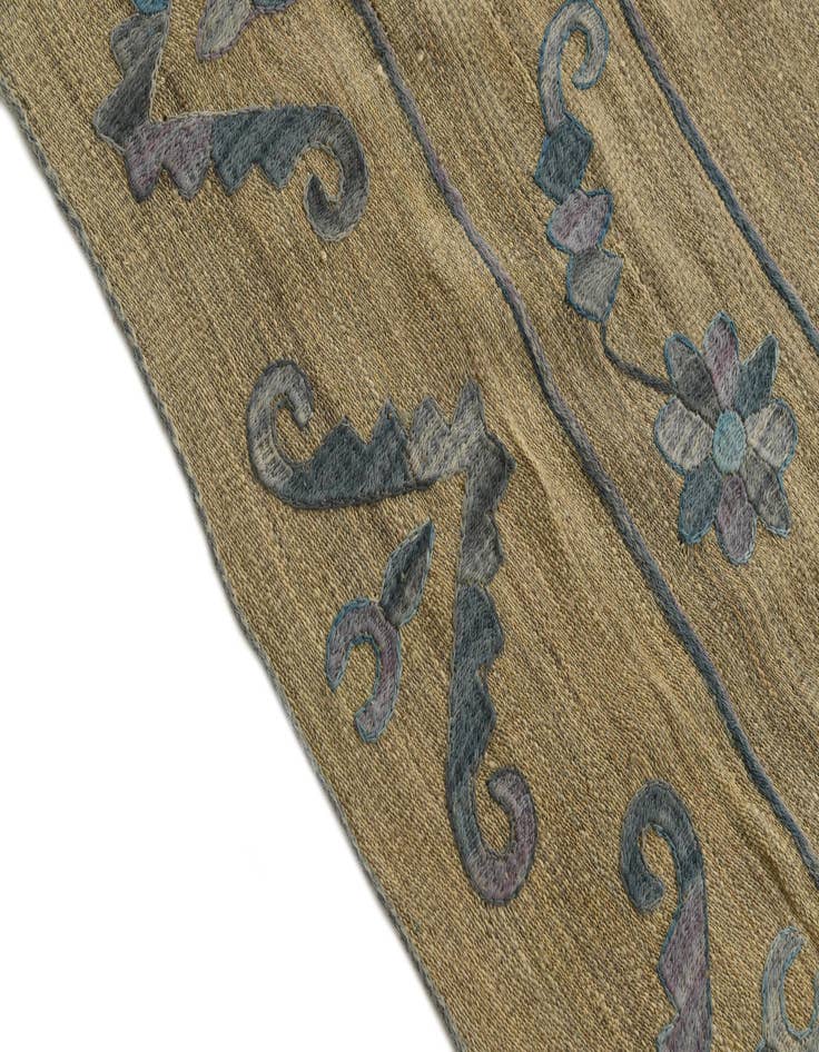 Detail image of  5' 10 x 7' 4  Hand Woven Kilim Suzani Wool Rug