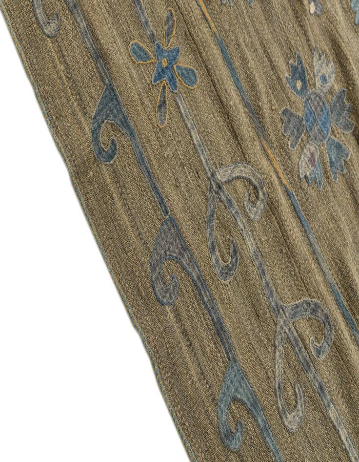 Detail image of  5' 9 x 7' 10  Hand Woven Kilim Suzani Wool Rug