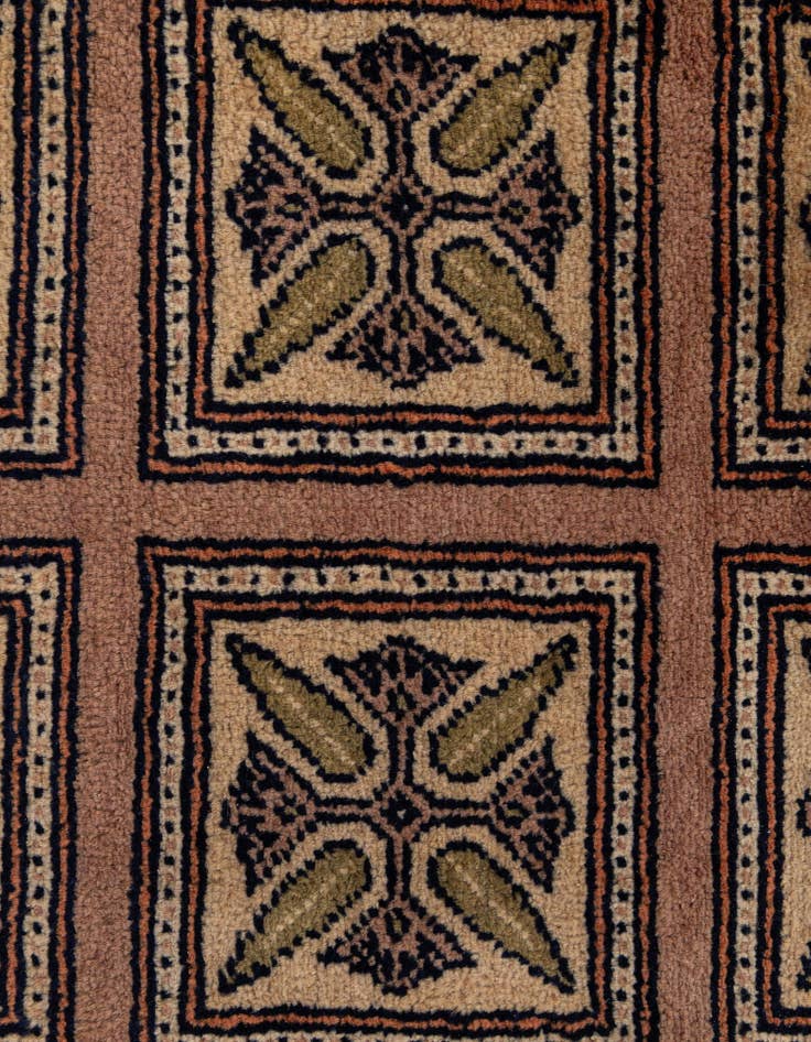 Detail image of  6' 9 x 10' 1  Hand Knotted Lahour Oriental Wool Rug