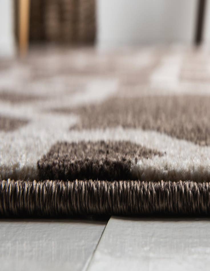 Detail image of  7' x 10' Lattice Rug