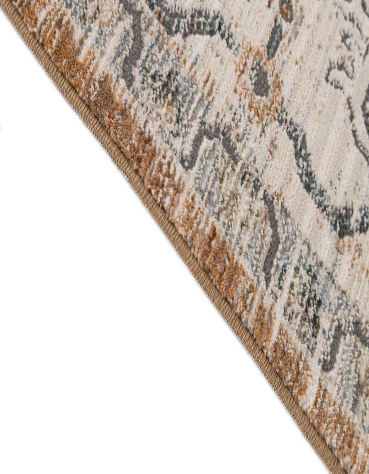 Detail image of  6' 7 x 9' 7 Lola Rug