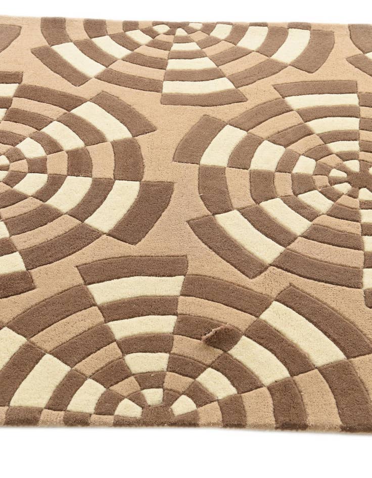 Detail image of  4' x 6' Luna Wool Rug