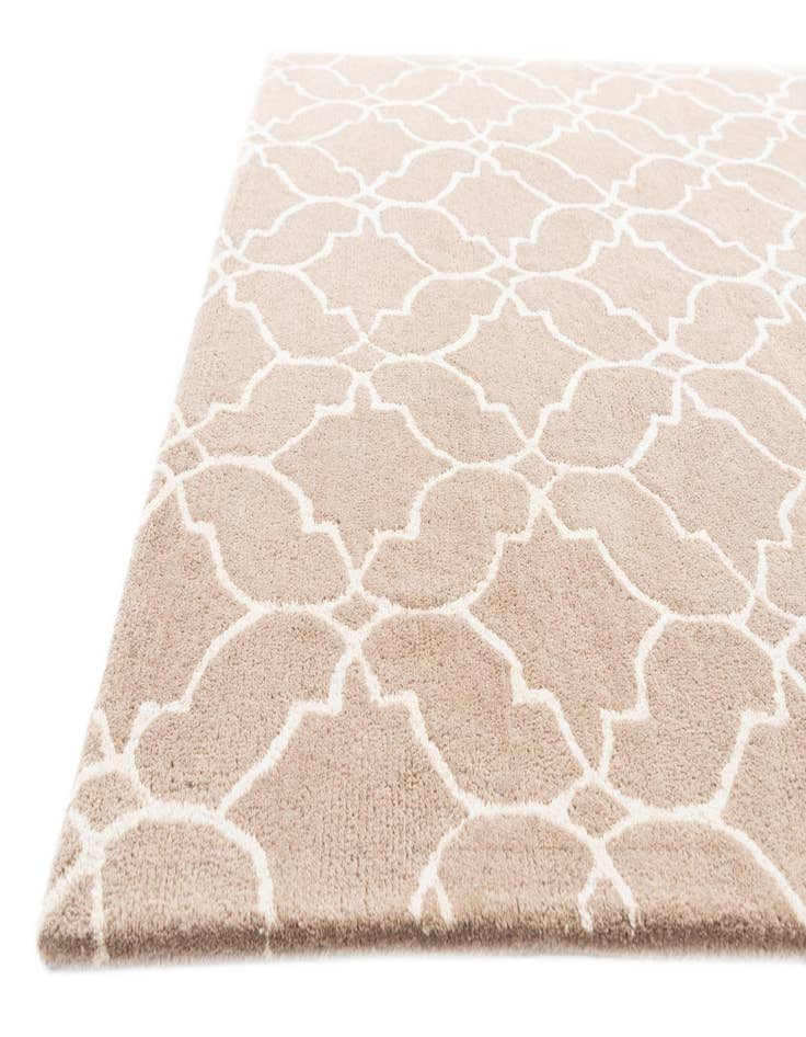 Detail image of  5' 1 x 8' Luna Rug