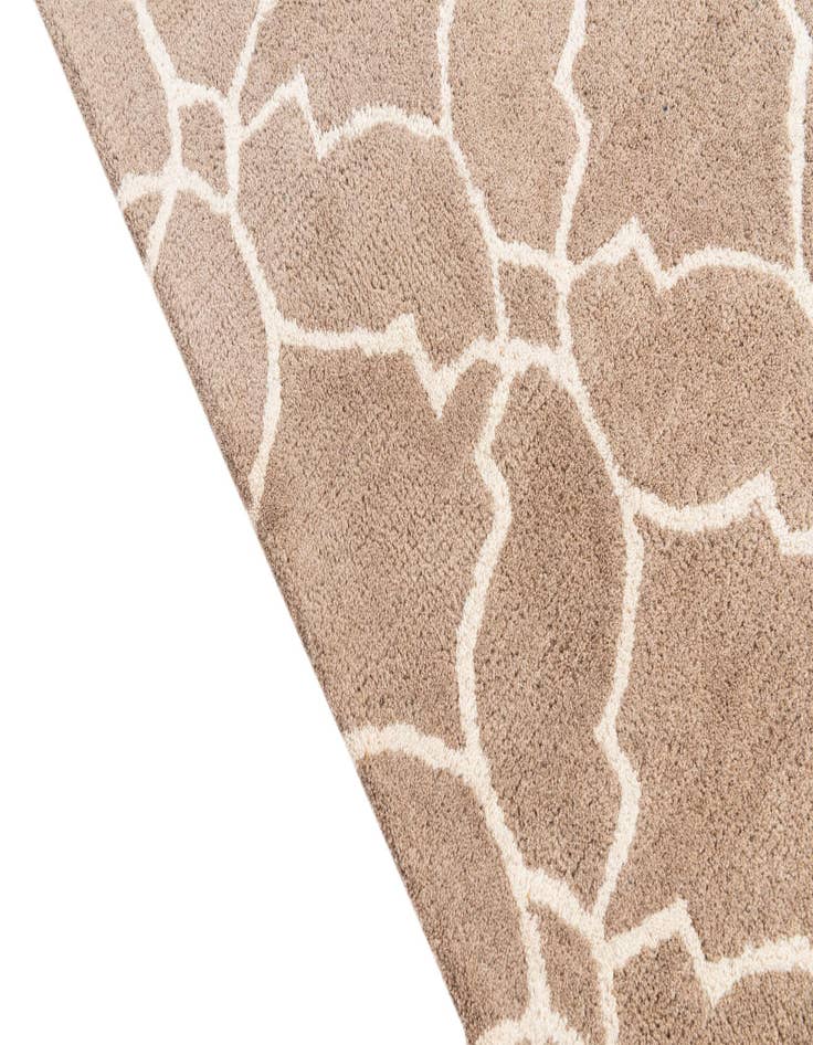 Detail image of  5' 1 x 8' Luna Rug