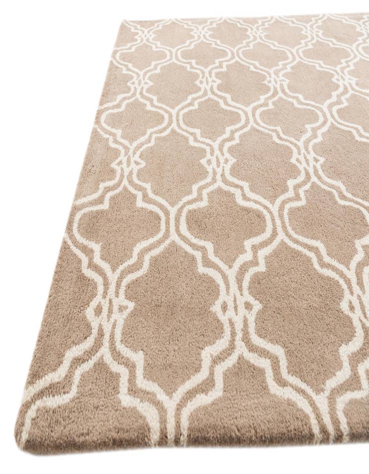 Detail image of  5' 1 x 8' Luna Rug