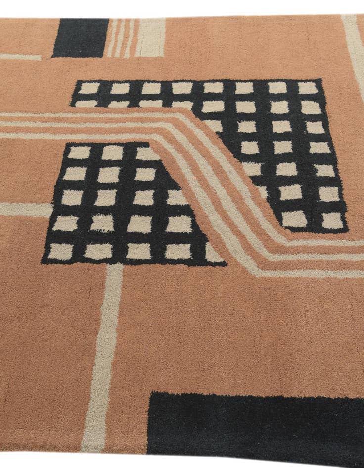 Detail image of  5' x 7' 10 Luna Rug