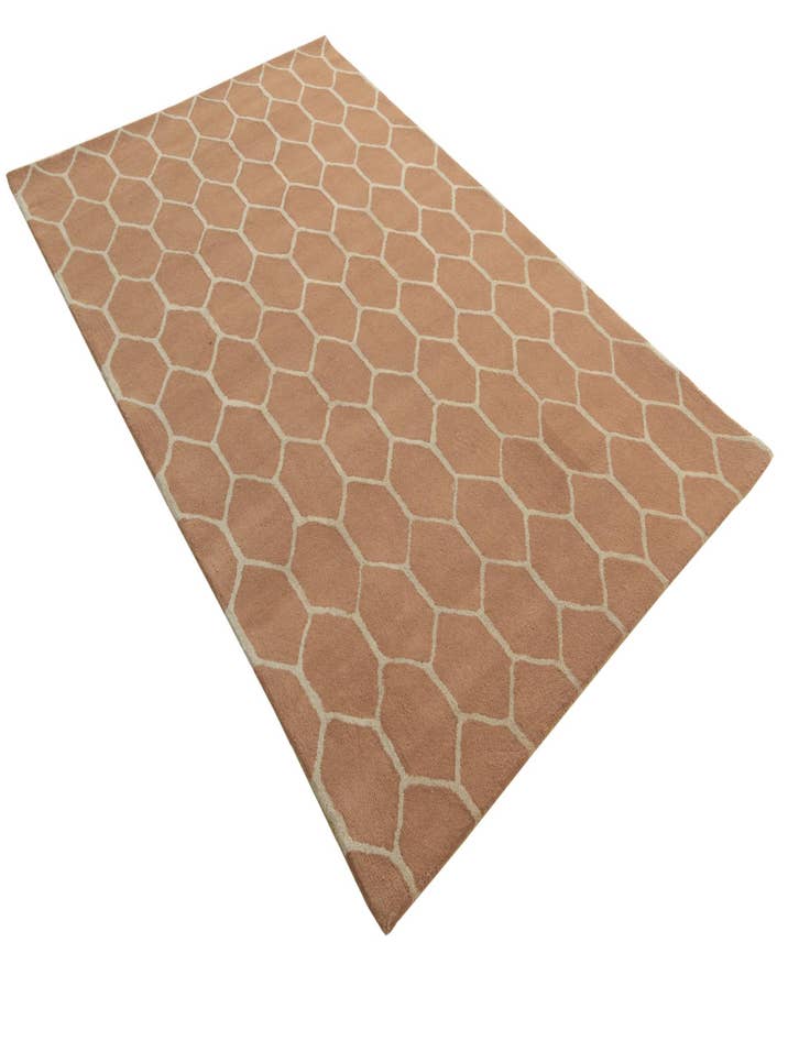 Detail image of  5' x 7' 10 Luna Rug