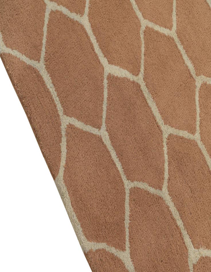 Detail image of  5' x 7' 10 Luna Rug