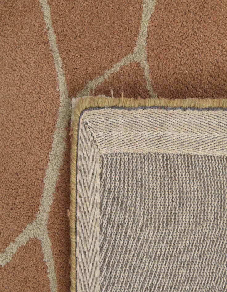 Detail image of  5' x 7' 10 Luna Rug