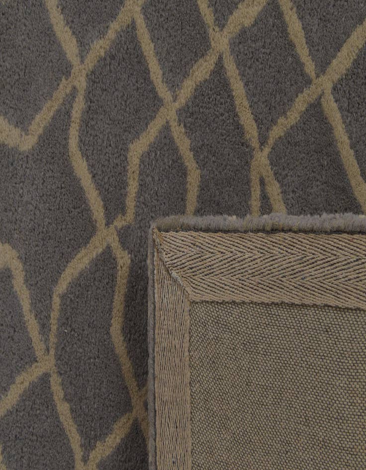 Detail image of  5' x 8' Luna Wool Rug