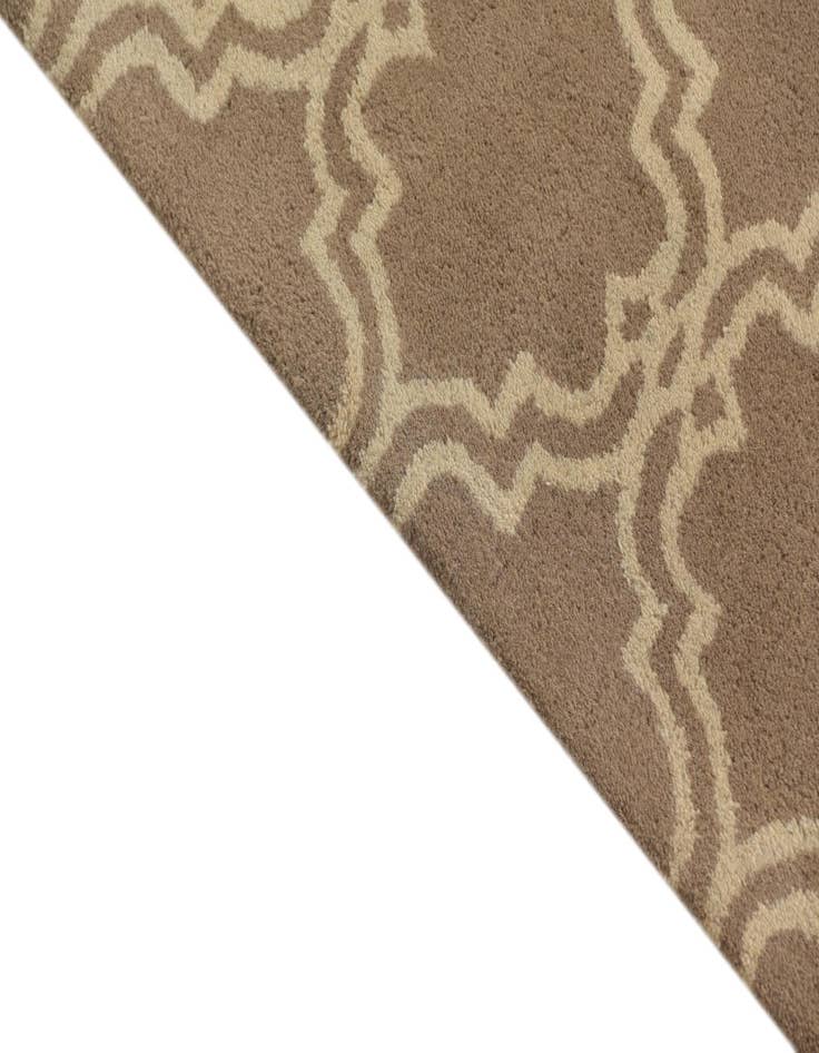 Detail image of  5' x 8' Luna Wool Rug