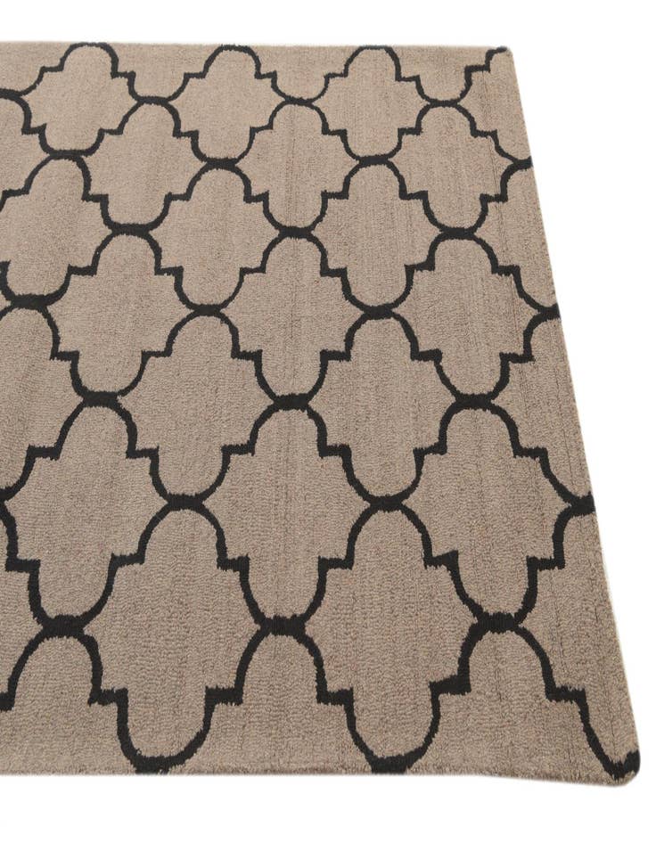 Detail image of  5' 1 x 8' Luna Wool Rug