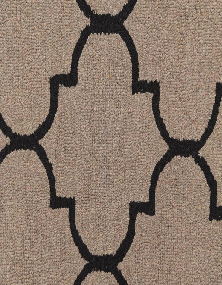 Detail image of  5' 1 x 8' Luna Wool Rug