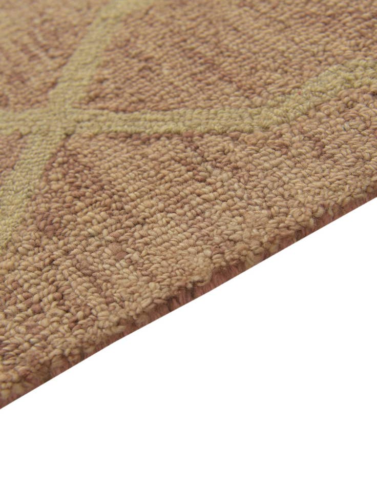 Detail image of  5' x 7' 10 Luna Wool Rug