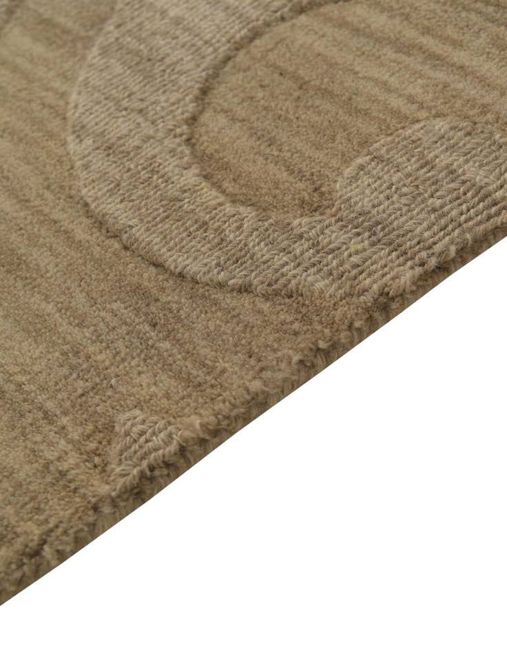 Detail image of  5' x 8' Luna Wool Rug