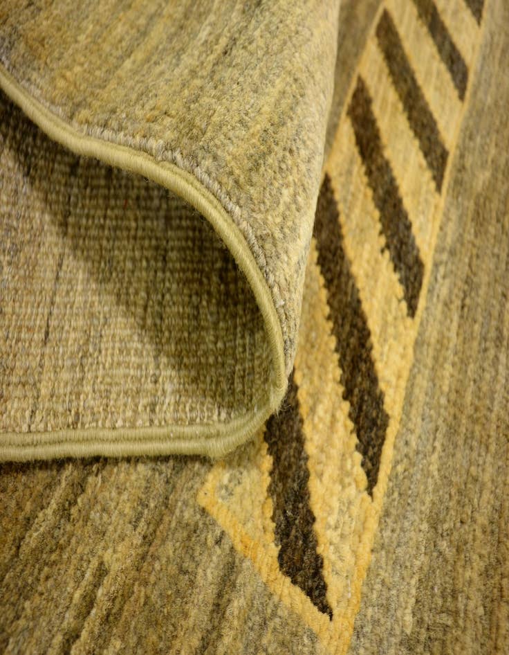 Detail image of  3' 9 x 5' 11  Hand Knotted Modern Ziegler Oriental Rug