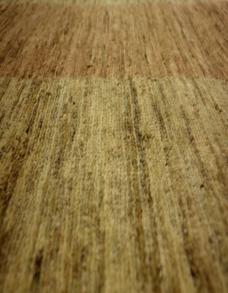 Detail image of  4' 1 x 5' 8  Hand Knotted Modern Ziegler Oriental Rug