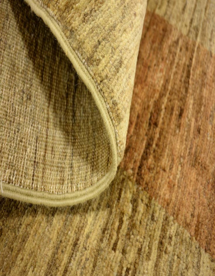 Detail image of  4' 1 x 5' 8  Hand Knotted Modern Ziegler Oriental Rug