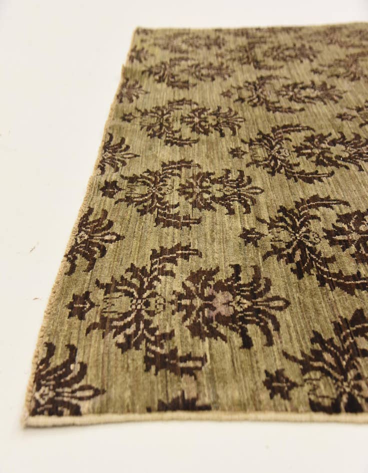 Detail image of  5' 5 x 7' 10  Hand Knotted Modern Ziegler Rug